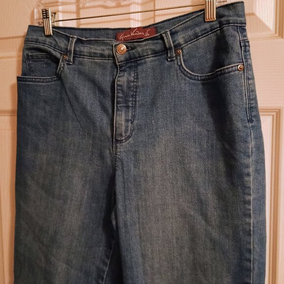 Gloria Vanderbilt Amanda Jeans, 10, Hi-Rise, Straight Leg, Gently Used, Womens - Picture 4 of 6